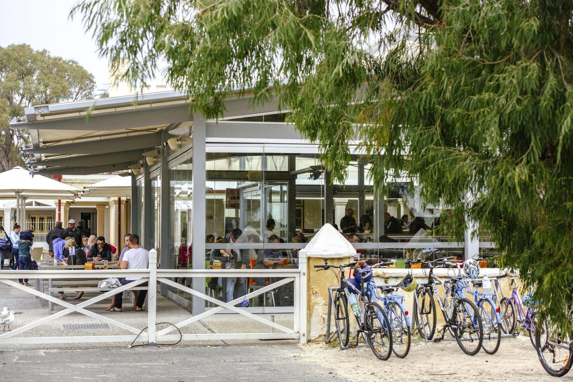 Hotel Samphire Rottnest Rottnest Island Exterior foto